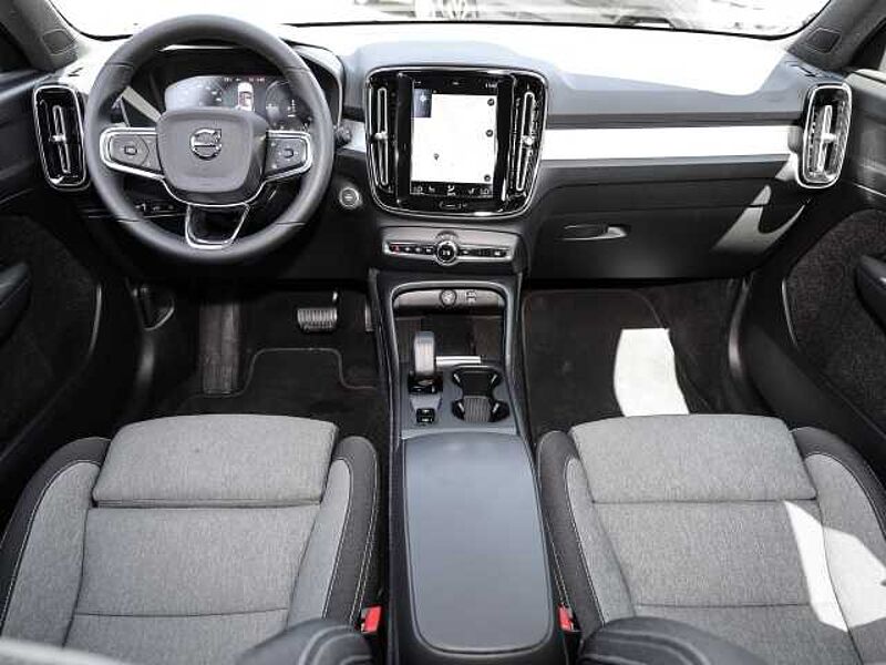 Volvo XC40 Core Recharge Plug-In Hybrid 2WD T5 Twin Engine EU6d StandHZG digitales Cockpit