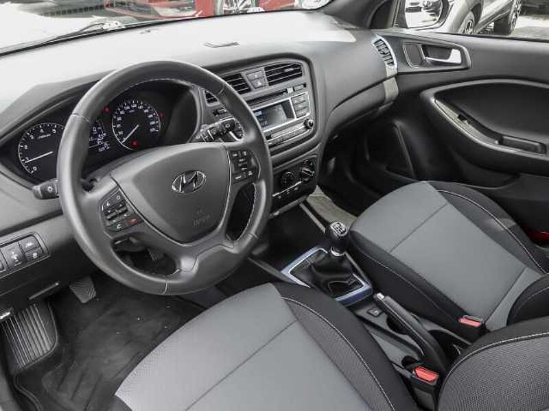 Hyundai i20 Style 1.2 EU6d-T Klimaautom SHZ LenkradHZG Spurhalteass. Alarm Temp Tel. -Vorb.