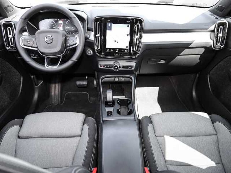 Volvo XC40 Core Recharge Plug-In Hybrid 2WD T5 Twin Engine EU6d StandHZG digitales Cockpit