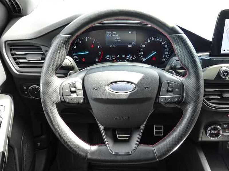 Ford Focus Turnier ST-Line EcoBoost Navi LED Apple CarPlay Android Auto Mehrzonenklima