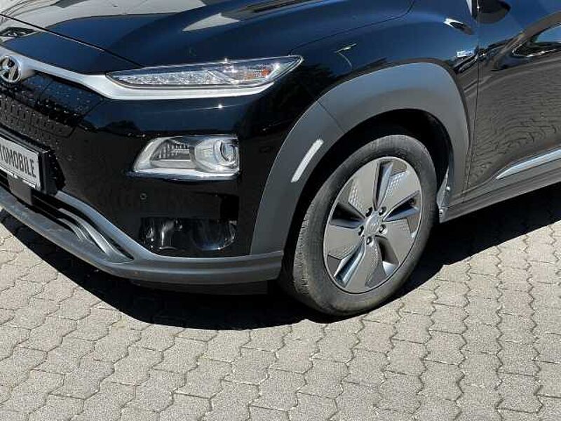 Hyundai KONA Premium Elektro 2WD HUD Navi Leder Soundsystem Klimasitze LED Scheinwerferreg.