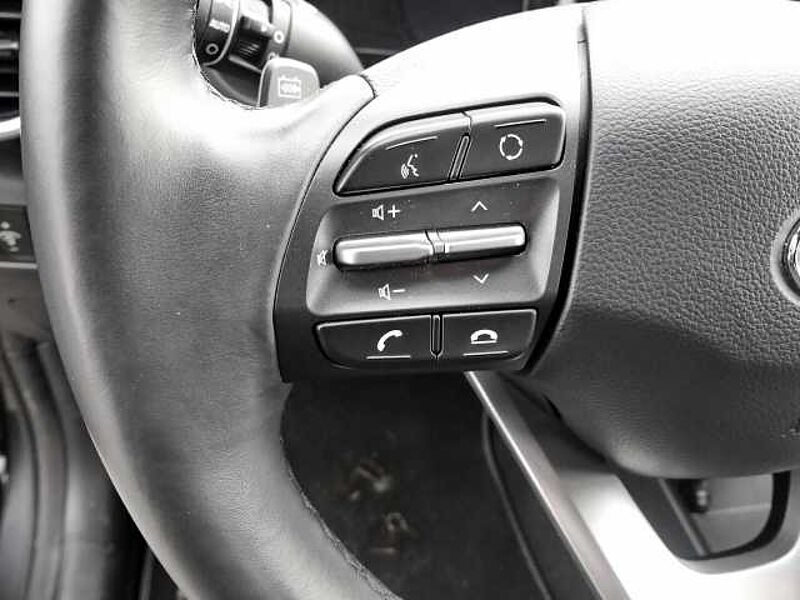 Hyundai KONA Advantage Elektro 2WD Navi Soundsystem Apple CarPlay Android Auto Klimaautom DAB