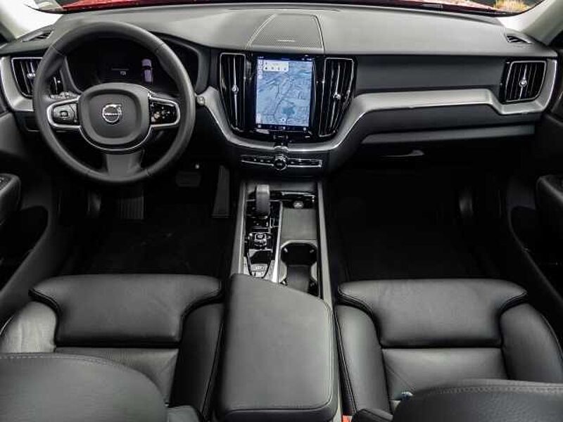 Volvo XC60 Plus Dark 2WD B4 Benzin EU6d StandHZG digitales Cockpit Memory Sitze Soundsystem